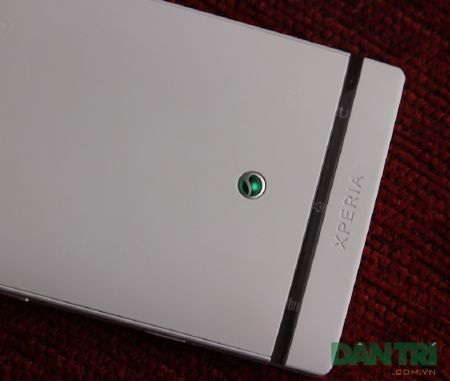 Sony Xperia S đặc biệt về Việt Nam giá 16,5 triệu đồng