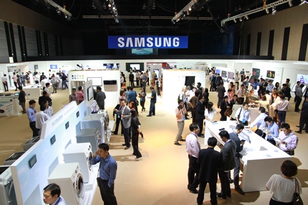 Cận cảnh loạt sản phẩm ấn tượng tại Samsung SEA Forum