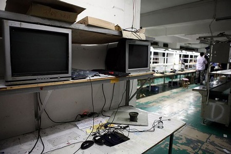 Trung Quốc truy quét nguồn cung cấp iPhone dỏm