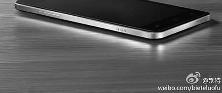 Smartphone mỏng nhất thế giới xuất hiện 