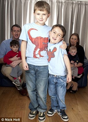 Video “rúng động” YouTube thu về hơn 10 tỷ - 1 Video “rúng động” YouTube thu về hơn 10 tỷ