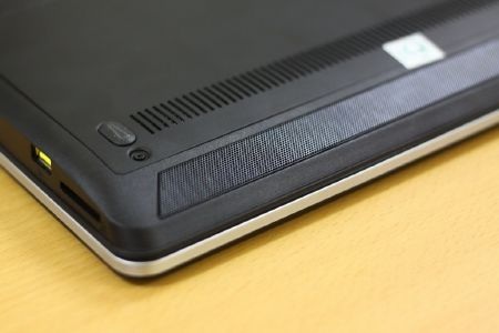 Lenovo ThinkPad Edge E125- Nhỏ gọn và cứng cáp - 5 Lenovo ThinkPad Edge E125- Nhỏ gọn và cứng cáp