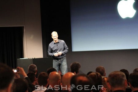 CEO Tim Cook của Apple nhận lương “khủng” nhất nước Mỹ - 1 CEO Tim Cook của Apple nhận lương “khủng” nhất nước Mỹ