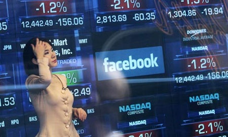 Các tỷ phú mới nổi nhờ Facebook bắt đầu… vung tiền - 3 Các tỷ phú mới nổi nhờ Facebook bắt đầu… vung tiền