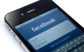 Cựu nhân viên Apple thiết kế điện thoại cho Facebook - 1 Cựu nhân viên Apple thiết kế điện thoại cho Facebook