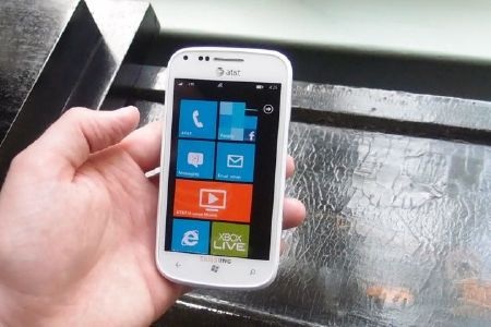 Samsung ra mắt điện thoại Windows Phone 4G giá rẻ - 1 Samsung ra mắt điện thoại Windows Phone 4G giá rẻ