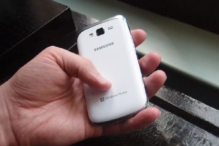 Samsung ra mắt điện thoại Windows Phone 4G giá rẻ - 2 Samsung ra mắt điện thoại Windows Phone 4G giá rẻ