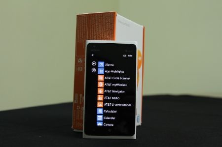 Nokia Lumia 900 về Việt Nam giá 12,3 triệu đồng