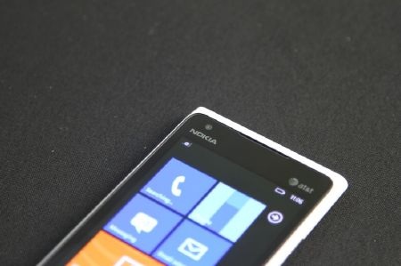 Nokia Lumia 900 về Việt Nam giá 12,3 triệu đồng