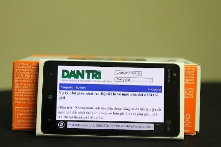 Thị trường smartphone Việt “chờ sóng” cuối năm