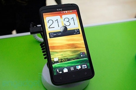 Thị trường smartphone Việt “chờ sóng” cuối năm - 1 Thị trường smartphone Việt “chờ sóng” cuối năm