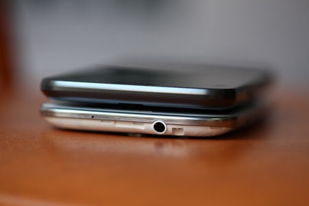 Galaxy S III so dáng với Galaxy Nexus tại Việt Nam