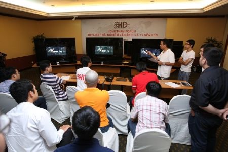 TV Samsung, Sony, LG “đọ sức” tại Sài Gòn