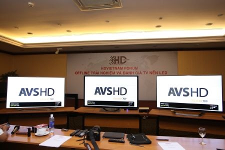 TV Samsung, Sony, LG “đọ sức” tại Sài Gòn
