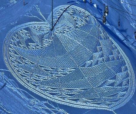 Bức tranh với nhiều nét vẽ chi tiết, đòi hỏi sự công phu.