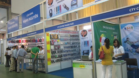 Một số cửa hàng phân phối phụ kiện cho di động, laptop.