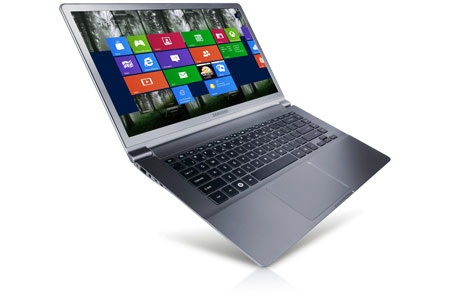 Premium Ultra Series 9 với thân máy mỏng 12,9mm, nhẹ 1,16 kg.