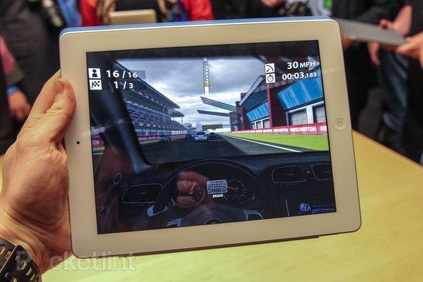 Máy được trang bị chip A6X cho tốc độ xử lý đồ hoạ nhanh gấp đôi New iPad.