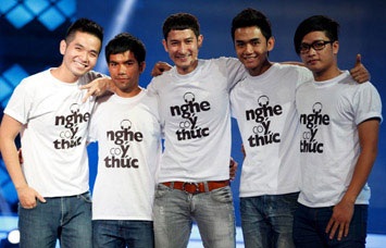 Phí tải nhạc số: Doanh thu gần như bằng không - 1 Các bạn trẻ với thông điệp Nghe có ý thức”
