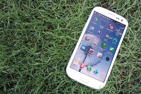 Galaxy S III là chiếc điện thoại giúp Samsung tiếp tục thành công trên thị trường smartphone.
