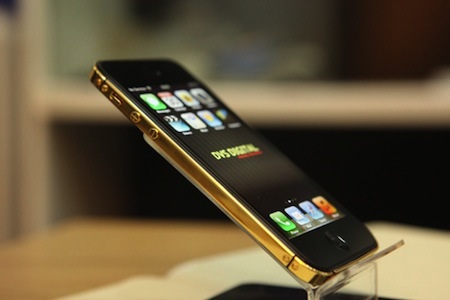 iPhone 5 đúc vàng nguyên khối giá 380 triệu tại Việt Nam - 5 Khôi Linh