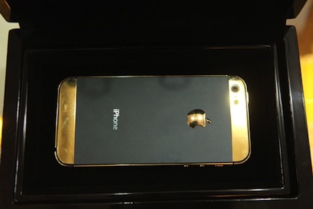 iPhone 5 đúc vàng nguyên khối giá 380 triệu tại Việt Nam - 8 Khôi Linh