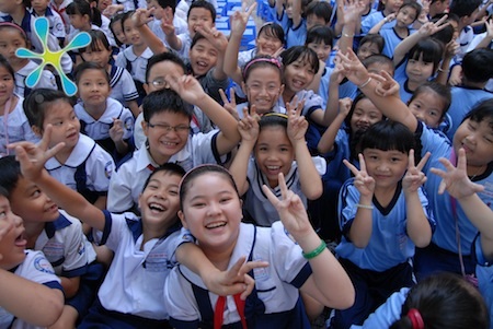 Luyện cho con một lối sống xanh - 1 Luyện cho con một lối sống xanh