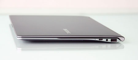 Trải nghiệm Premium Ultrabook Series 9 phiên bản Windows 8 - 2 Chất liệu Aluminum giúp máy chỉ mỏng 12,9mm, và nhẹ 1,16kg