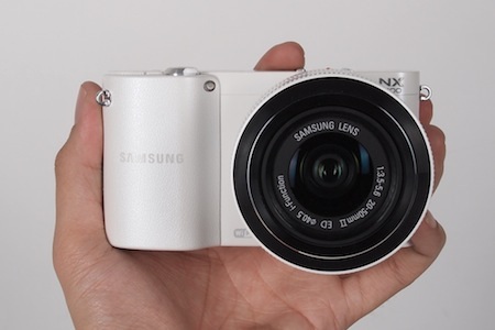 Đập hộp máy ảnh Samsung NX1000 sắp bán tại Việt Nam - 4 Normal