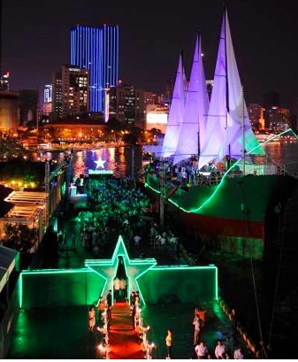 Hàng ngàn người hâm mộ đã được trải nghiệm Dạ tiệc Du thuyền đẳng cấp