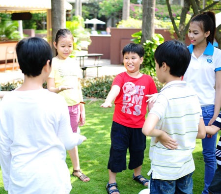 Chinh phục thử thách mỗi ngày - 3 Trẻ khỏe mạnh, tự tin chinh phục thử thách là mong muốn của tất cả các ông bố, bà mẹ