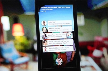 Facebook Home bắt đầu “tuột dốc không phanh” - 1 Facebook Home không phải là sản phẩm mà Google chào đón.
