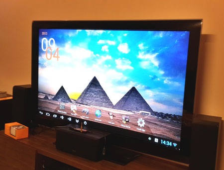 TV Box muốn “tham chiến” với Smart TV - 1 TV Box kết nối với TV qua cổng cắm HDMI.