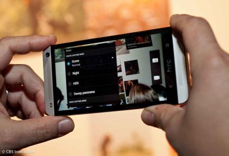 HTC One và tương lai của CEO Peter Chou - 2 HTC One là sản phẩm được kỳ vọng sẽ giúp hãng di động Đài Loan vượt qua khó khăn.