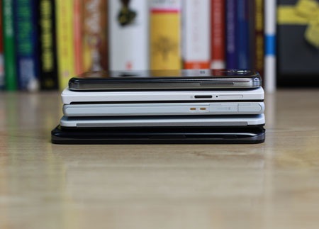 Hình ảnh Galaxy S4 đọ dáng với 4 đối thủ điện thoại Full HD