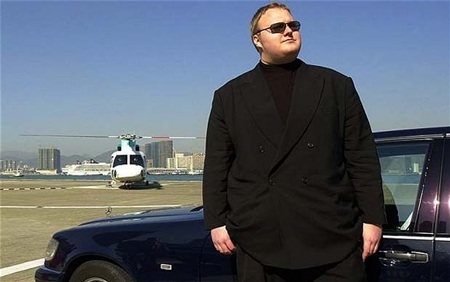 Kim Dotcom “tố” Google, Facebook ăn cắp bản quyền - 1 Kim Dotcom doạ sẽ kiện