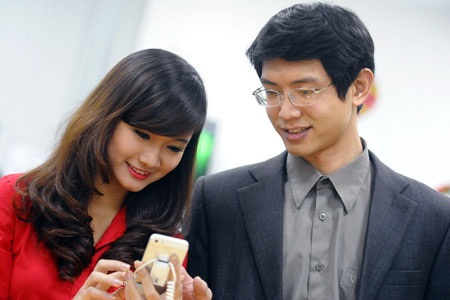 Ông lớn di động chạy đua tái cơ cấu dịch vụ 3G - 1 Ông lớn di động chạy đua tái cơ cấu dịch vụ 3G