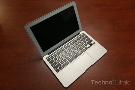 MacBook Pro, MacBook Air thế hệ mới siêu mỏng, camera Full HD - 1 MacBook Pro, MacBook Air thế hệ mới siêu mỏng, camera Full HD