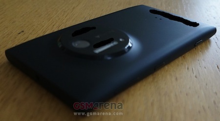 Lộ ảnh chi tiết điện thoại Nokia EOS chụp ảnh 41 megapixel - 5 Phần camera được thiết lồi lên giống như dòng điện thoại