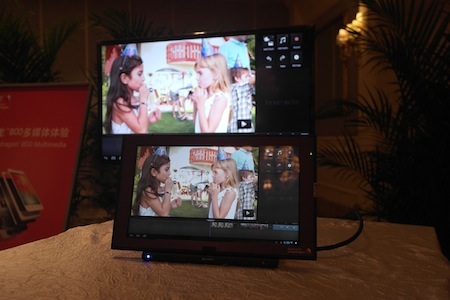 Video 4K từ tablet Android sử dụng chipset Snapdragon 800 được truyền tới TV màn hình lớn hơn.