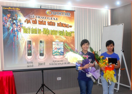 Đã tìm ra chủ nhân đoạt giải “Siêu Hùng” - 2 Hai “thí sinh” may mắn nhận iPhone 4S và Kindle Fire HD