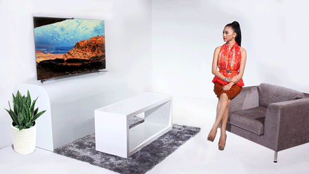 Ngô Thanh Vân “múa tay” điều khiển TV Samsung - 5 Thiết kế tinh tế và thanh lịch của chiếc TV chinh phục cả những người dùng khó tính nhất