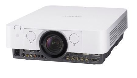 Sony gây ấn tượng với máy chiếu qua Wi-fi và smartphone - 4 Máy chiếu laser 3LCD đầu tiên trên thế giới của Sony
VPL-FHZ55