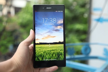 Điện thoại lớn nhất thế giới Xperia Z Ultra bản thương mại tại VN