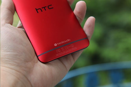 Đập hộp HTC One màu đỏ đặc biệt tại Việt Nam - 6 Khôi Linh