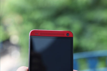 Đập hộp HTC One màu đỏ đặc biệt tại Việt Nam - 9 Khôi Linh