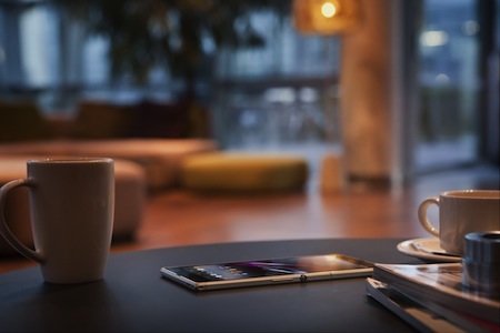 Đánh giá Xperia Z Ultra - trải nghiệm màn hình điện thoại lớn nhất - 3 Máy sở hữu một thiết kế siêu mỏng chỉ 6.5mm