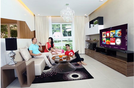 Năm ngày “kết thân” cùng Samsung LED F8000 - 2 Bí quyết gắn kết gia đình cùng Samsung F8000