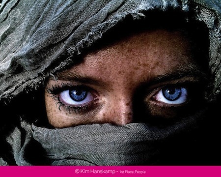 Giải Nhất ở hạng mục chụp Người.