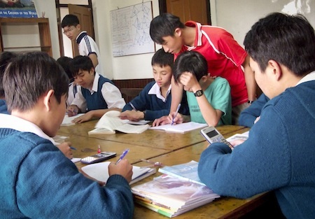 Tân sinh viên làng SOS và ước mơ trở thành kỹ sư hạt nhân - 2 Tân sinh viên làng SOS và ước mơ trở thành kỹ sư hạt nhân